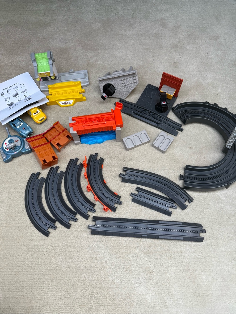 Fisher-Price GeoTrax Cars2 World Grand Prix